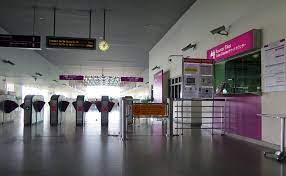 Perjalanan ke kl sentral akan ditempuh melewati jalan tol penghubung antar kota yang lebar nan beraspal mulus. Putrajaya Cyberjaya Erl Station The Erl Station For Klia Transit At Putrajaya Cyberjaya Area Klia2 Info