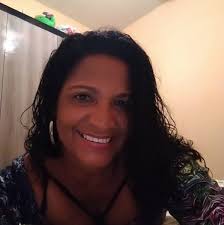 Sophie Skelton: Captain Matthew at your service 👨‍✈️ Wearing Daddy's hat.  #Outlander