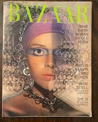 Stephanie Farrow's Instagram, Twitter & Facebook