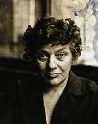 An Invitation to Drama and Drinks: Sixty Years Ago, Chicago's Compass  Reinvented Comedy