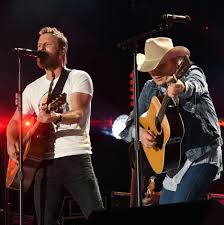 See Dierks Bentley Dwight Yoakam S Rowdy Fast As You At Hollywood Bowl Dwight Yoakam Dierks Bentley Dwight