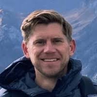 Donna Mackay's Instagram, Twitter & Facebook