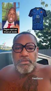 C anpil dékad ambassadeur sa yo ap passé l'ord nan péyi d'Hayiti : men koté  péyi-a rivé . Hayiti c premié péyi mwen wè c ambassadeur lôt péyi kap passé  l'ord .Blan