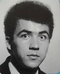 Sjećanje na heroje Općine Bosanska Krupa Na današnji dan, 8. decembra 1993.  godine u Delićima, rejon Tržca, u borbi protiv najvećeg domaćeg izdajnika,  formacija tzv. APZB, poginuo je Porić Ilfad, na dužnosti