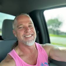 What restaurants give free meal for birthday?