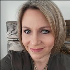 Melissa Sandlin's Instagram, Twitter & Facebook