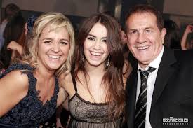 Maybe you would like to learn more about one of these? Lali Esposito Y Los Padres De Candela Vetrano Lali Laliesposito Candevetrano Candelavetrano Actresses Model Singer