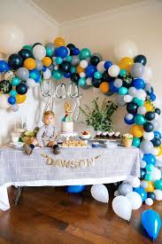 Piensa en los niños que van a asistir al bautizo ¡no dejes. 2 Anos Cumpleanos Mesa De Postres Cumpleanos Globos De Cumpleanos Fiestas De Cumpleanos Para Chicos