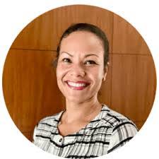 Danielle Leys's Instagram, Twitter & Facebook