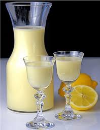 Facebooktwitterpinterestlinkedinla Creme De Limoncello Est Une Creme Alcoolisee A Base De Lait Entier Citron Sucre Alco En 2020 Limoncello Recette Limoncello Alcool