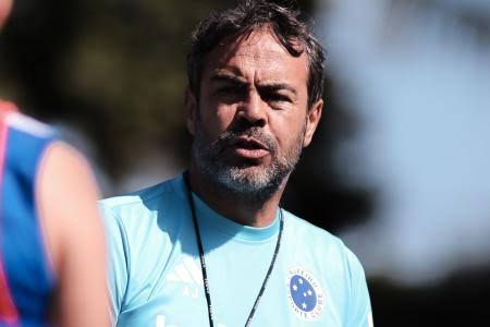 Artur Jorge vê vitória em Itaquera como combustível para a Libertadores