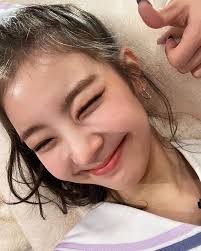 210313 ITZY Instagram Update with Lia : r/ITZY