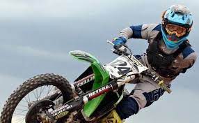 Zapata bacur estuvo al borde de la muerte el 15 de noviembre del año pasado luego de volcar con su auto chevrolet corsa classic en ruta nacional estoy absolutamente conmovido con la triste noticia del fallecimiento del motociclista sanjuanino wey zapata. X1nebjdctm Jxm