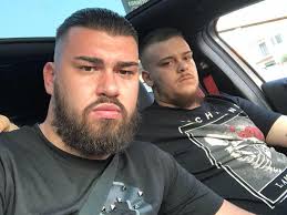 Qualiano, sorpresi mentre preparavano le dosi di cocaina: presi due del  clan De Rosa, denunciate due ragazze