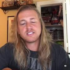 Chris Hollander's Instagram, Twitter & Facebook