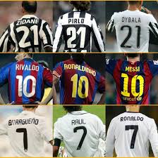 Efsaneler Olmez Sadece Sekil Degistirir Best Football Players Ronaldo Football Sport Football