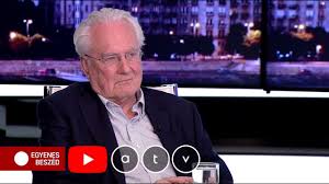 Itt lehet követni a különböző civil szervezetekben végzett tevékenységeimet, a diákparlamenttől a tudományos olimpikonokig. Bekes Gaspar Youtube