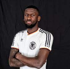 Unser langjähriger und beliebter kursleiter. Aufregung Um Nationalspieler Antonio Rudiger Welt