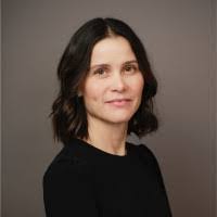 Ellie Riehle's Instagram, Twitter & Facebook