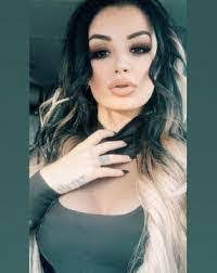 Tawanda Handy's Instagram, Twitter & Facebook