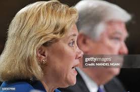 284 Haley Small Photos & High Res Pictures