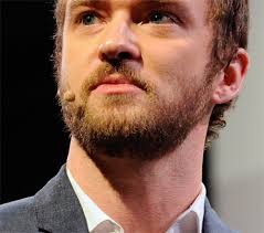 Apr 23, 2021 · timberlake is well known for sporting a beard that changes with the seasons, ranging from bare stubble to a thicker, more rugged style. Justin Timberlake Steps Out With Furry New Friend A Full Beard