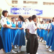 Apapun, saya ingin berkongsi sesuatu mengenai sekolah baru saya nie. Fotos En S M St Patrick Tawau Tawau Sabah