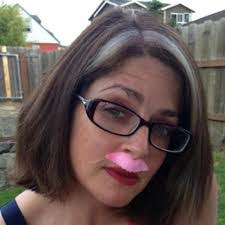 Dina Stark's Instagram, Twitter & Facebook