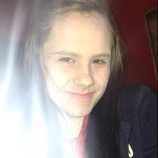 Bethan Collins (@bethanmariexx)