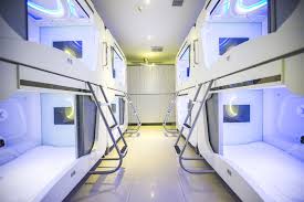El Futuro Nos Recibe En El Pengheng Space Capsules Hotel Jpg 950 633 Capsule Hotel Space Hotel Sleeping Pods