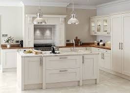 Rivington Oak Shaker Bespoke Painted Calico Dove Grey Fi Kitchens Shaker Style Kitchens Luxury Kitchen Design Shaker Kitchen