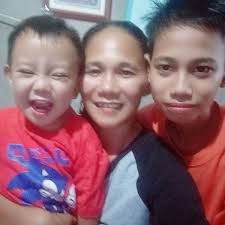 Rising teen singer Bryan Chong serenades us this rainy Wednesday eve! Tune  in to the Roadshow to know more about his music!