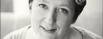 Claire Fuller reçoit le Desmond Elliott Prize pour "Les jours infinis"