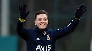 Ozil had fallen out of favour under previous manager unai emery before returning to the side under interim boss freddie ljungberg at the start of december 2019. Mesut Ozil In Alacagi Ucret Belli Oldu Son Dakika Haberleri