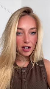 Breanna Lefebvre's Instagram, Twitter & Facebook