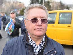 Ion radoi detine, in prezent, mai multe functii si anume: 1ee2w6dvsjgnem