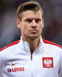 Personal data, statistics and the bvb autograph card of the defender from the current season. Pin Von Marek M Auf 0 Polska Nationalmannschaft Bundesliga Sport1