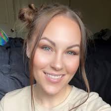 Lacey Bittner (holl3ratlacey)