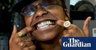 From £35 Crystals To £30,000 Diamonds: The Jaw-Dropping Rise Of Tooth  Jewellery