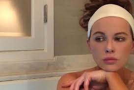 Her mother is judy loe, who has appeared in a number of british dramas and sitcoms and. Kate Beckinsale Shares 20 Week Pregnancy Loss To Support Chrissy Teigen