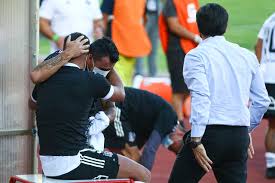 A comienzos del 2019 esteban paredes anunció que sería su última temporada como futbolista profesional. Las Lagrimas De Esteban Paredes Luego De Que Colo Colo Se Salvara Del Descenso Que Emociono A Los Hinchas