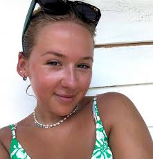 Just testing the waters. I'm from the uk and have been here 6 months. I'm  going fifo soon and I'll only be home 2 weeks per month, are there any  rooms available