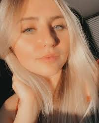 Candy Brice's Instagram, Twitter & Facebook