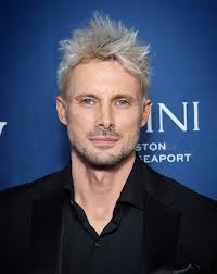 Jeb Stuart, Bradley James and Michael Landes during the filming of  #TheLiberator Source: Juice. (Case study: Behind the scenes of The  Liberator) Джеб Стюарт, Брэдли Джеймс и Майкл Лэндис на съемках сериала #