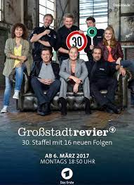 It follows the everyday work of a fictional police station on the kiez of hamburg Grossstadtrevier Tv Series 1984 2021 Crew United