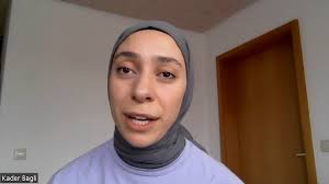 Earl Hibbert broke into Animation at the young age of 18. By age 19 he was  working for Steven Spielberg at Amblin Ent. After working