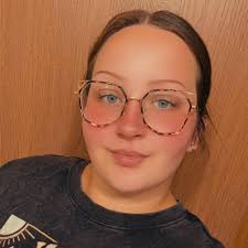 Look at this photograph ... now picture it live! Canadian rock band  Nickelback and country artist Brantley Gilbert will take the stage at the  Field of Dreams this summer. Find out when