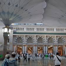 Masjid nabawi sungguh masjid yang sangat indah dan nyaman. Sabda Rasulullah Mengenai Keistimewaan Madinah Haji Liputan6 Com