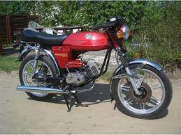 Knallerten er en rigtig fin og velholdt original puch monza juvel 4x som fremstår helt urestureret udover motoren. Puch Monza Photo And Video Review Comments