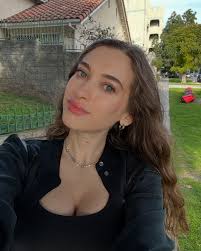 Madeline Kate Kann (@madeline.kate.kann) • Instagram photos and videos